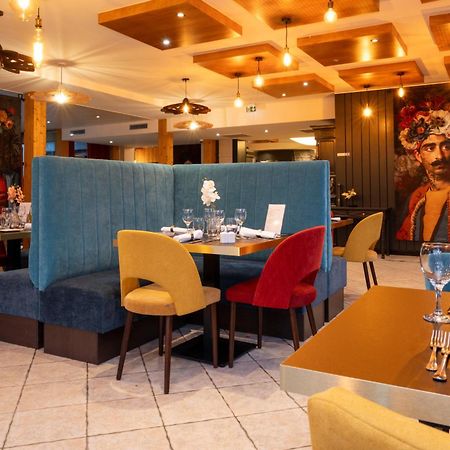 Logis Hotel Les Sapins 르메니 외부 사진