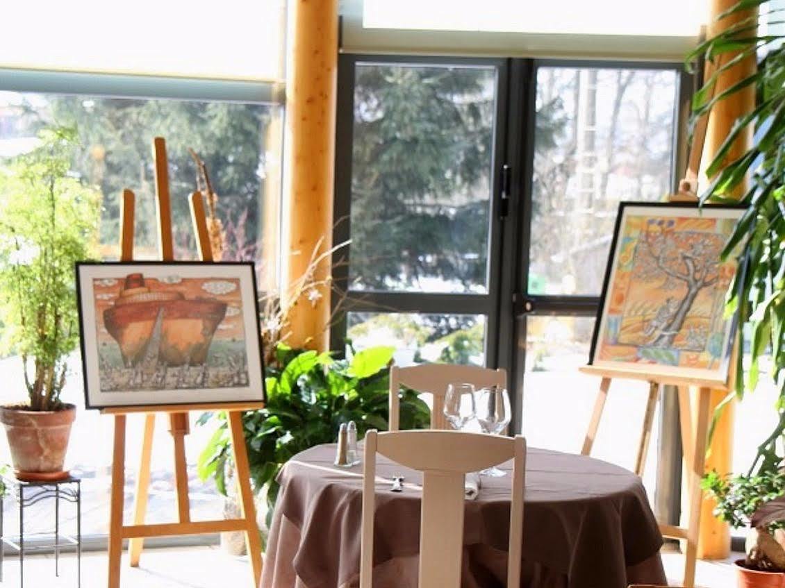 Logis Hotel Les Sapins 르메니 외부 사진