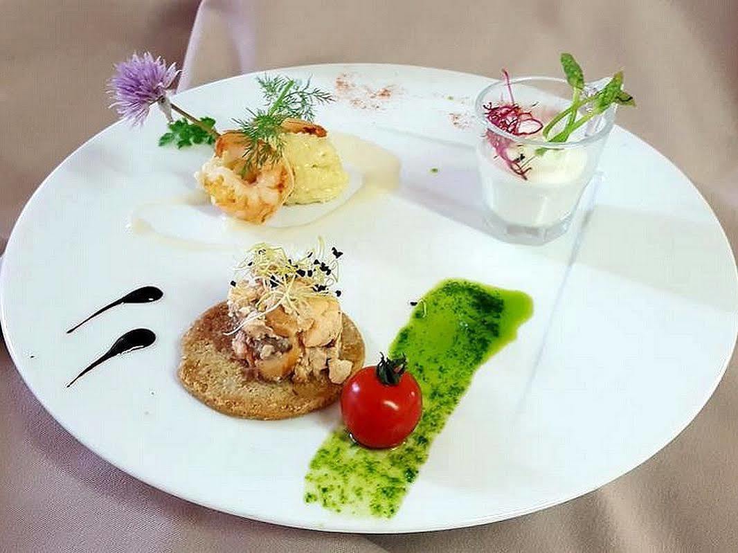 Logis Hotel Les Sapins 르메니 외부 사진